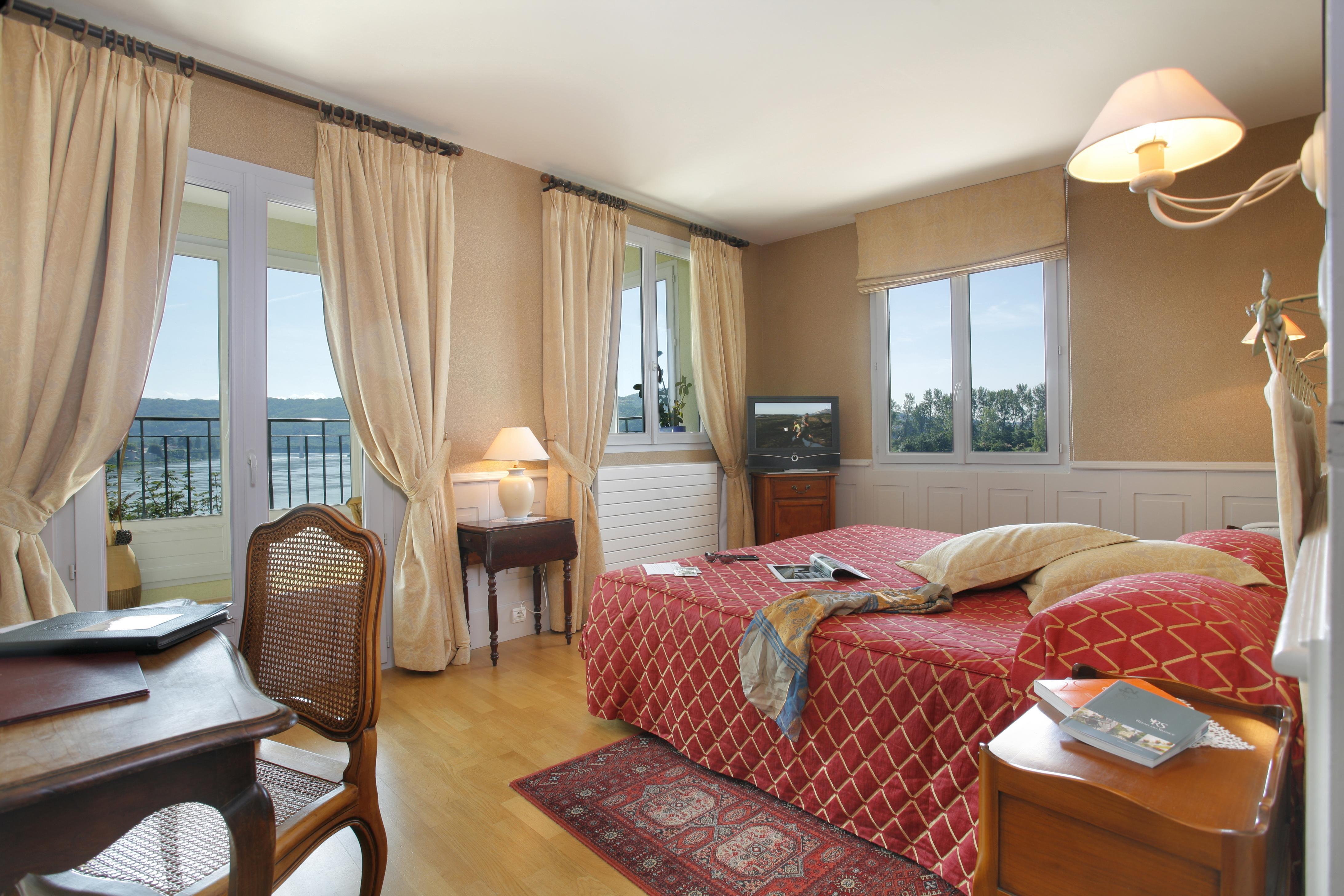 Hotel Beau Rivage Condrieu Exterior photo